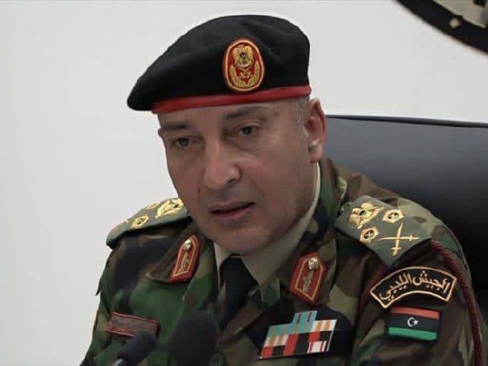 تحطيم طائرة رئيس أركان الجيش الليبي