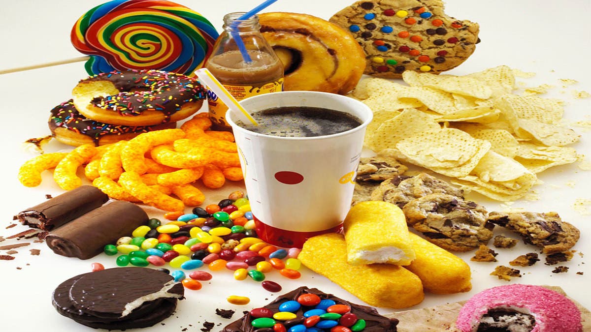 استخدام المواد الحافظة في الطعام