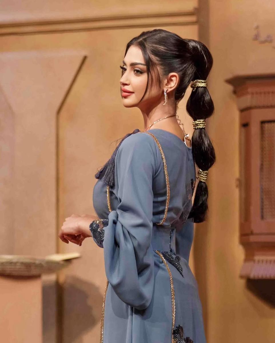 الفنانة أصايل محمد 