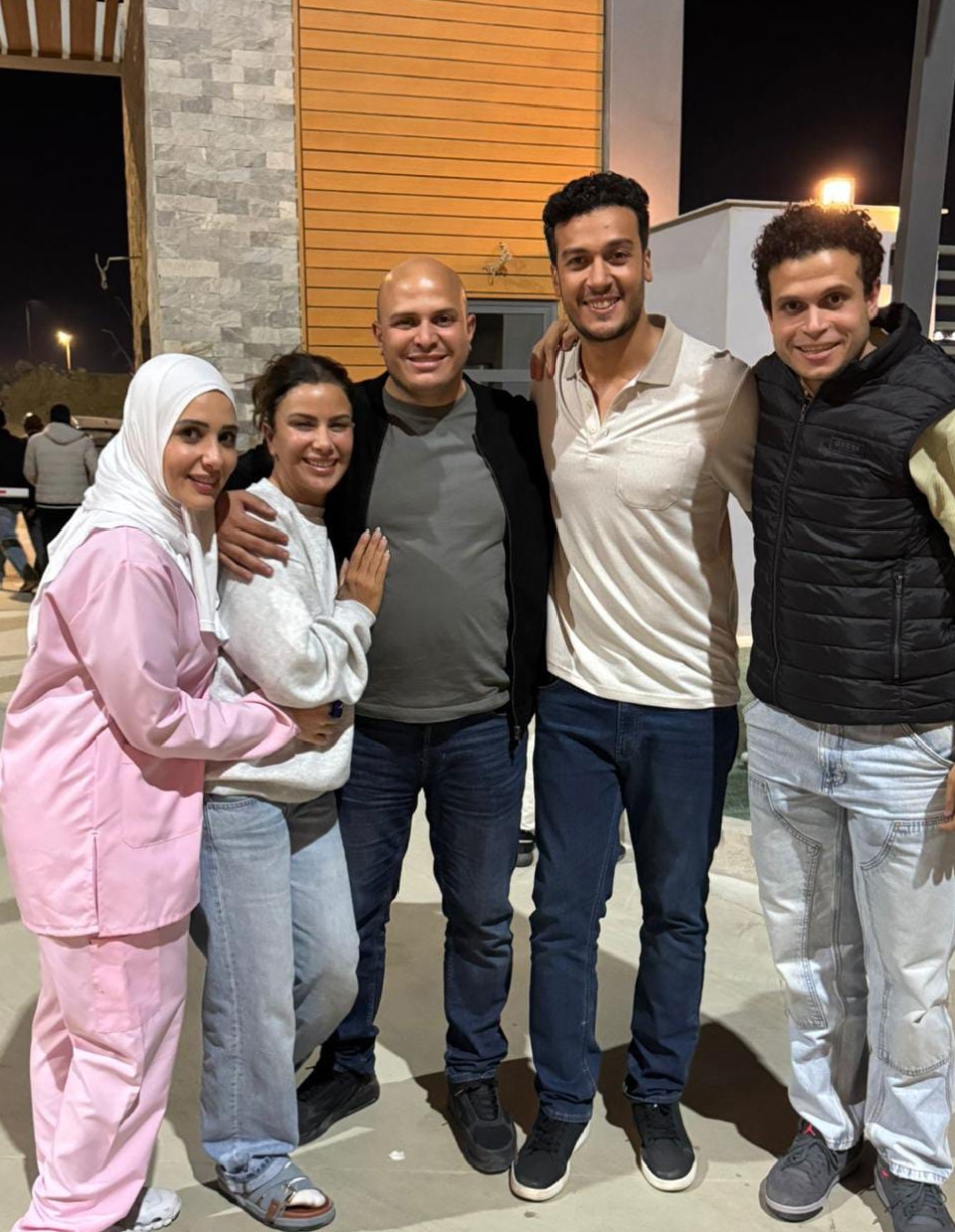 مسلسل ورد على فل وياسمين 