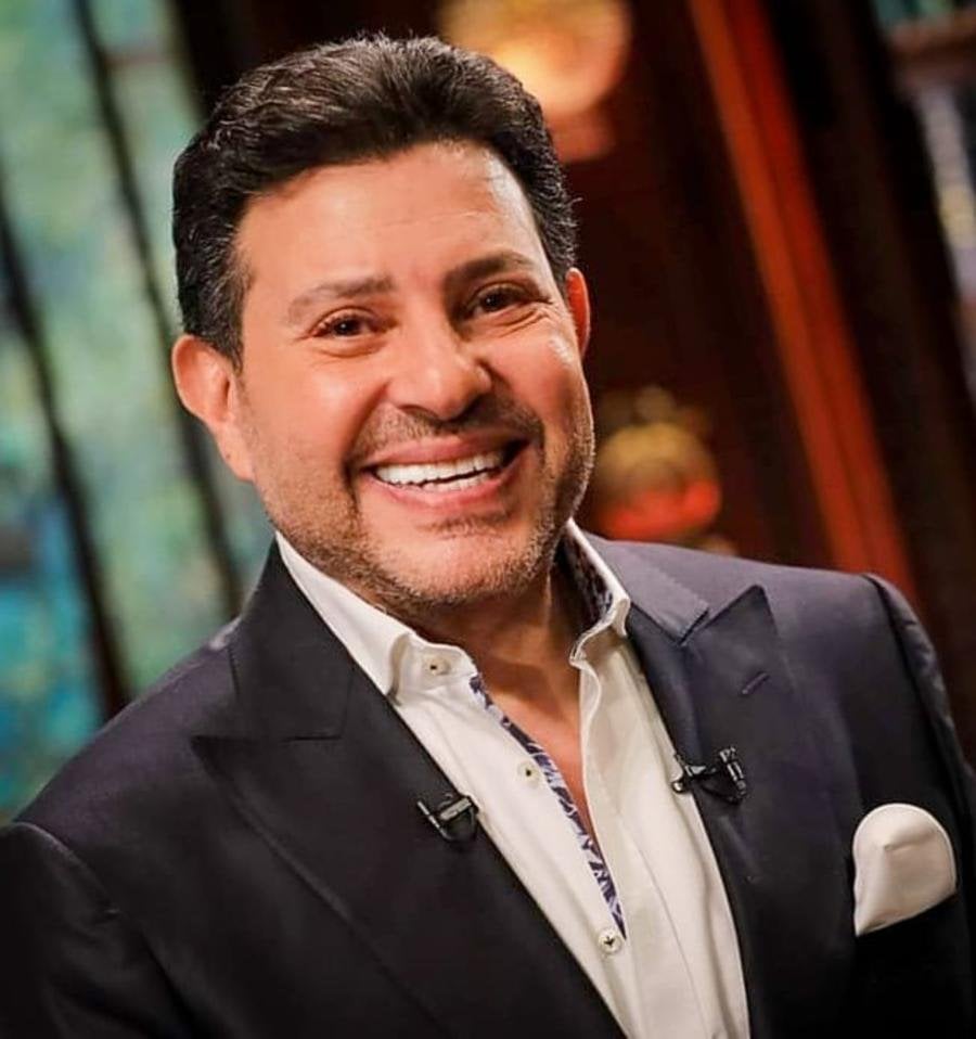 الفنان هاني شاكر