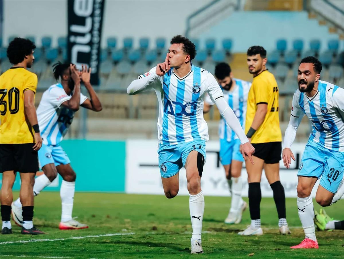 نادي بيراميدز 