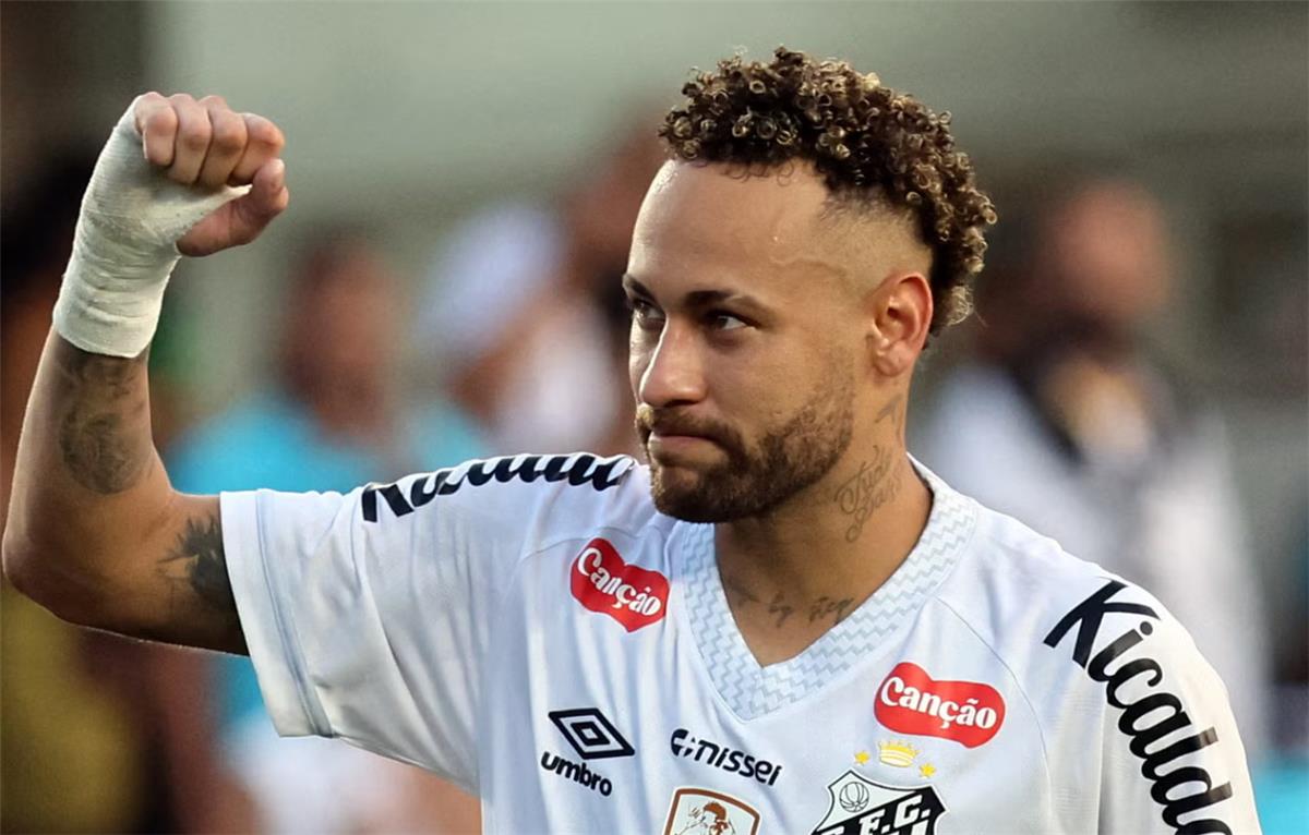 نيمار لاعب البرازيل