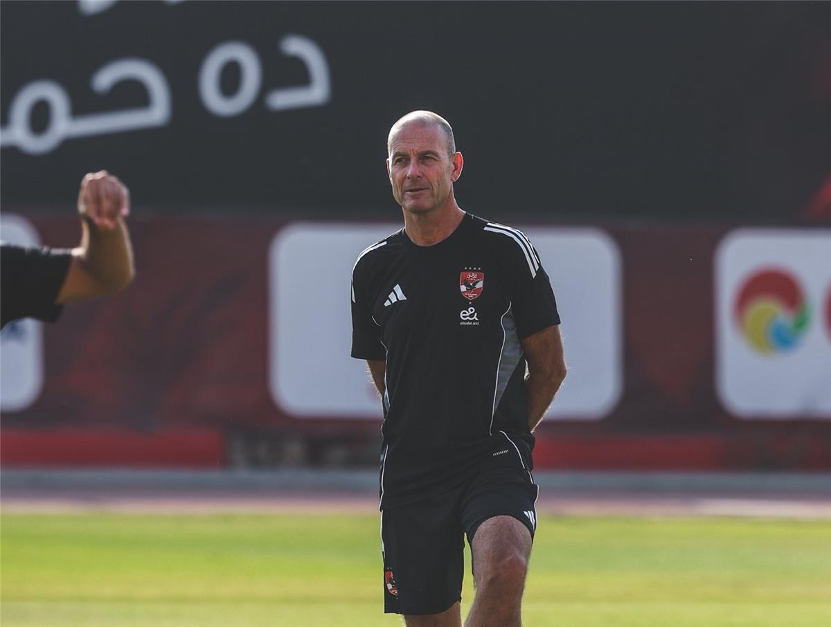 ييس توروب مدرب الأهلي 