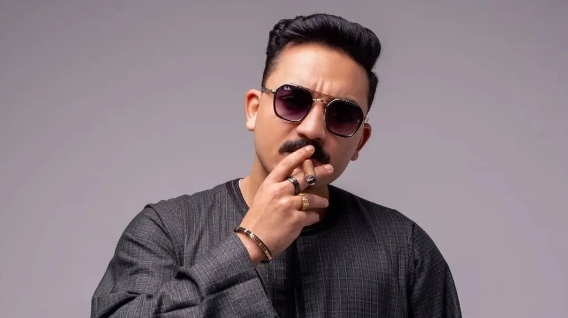 البلوجر مداهم 