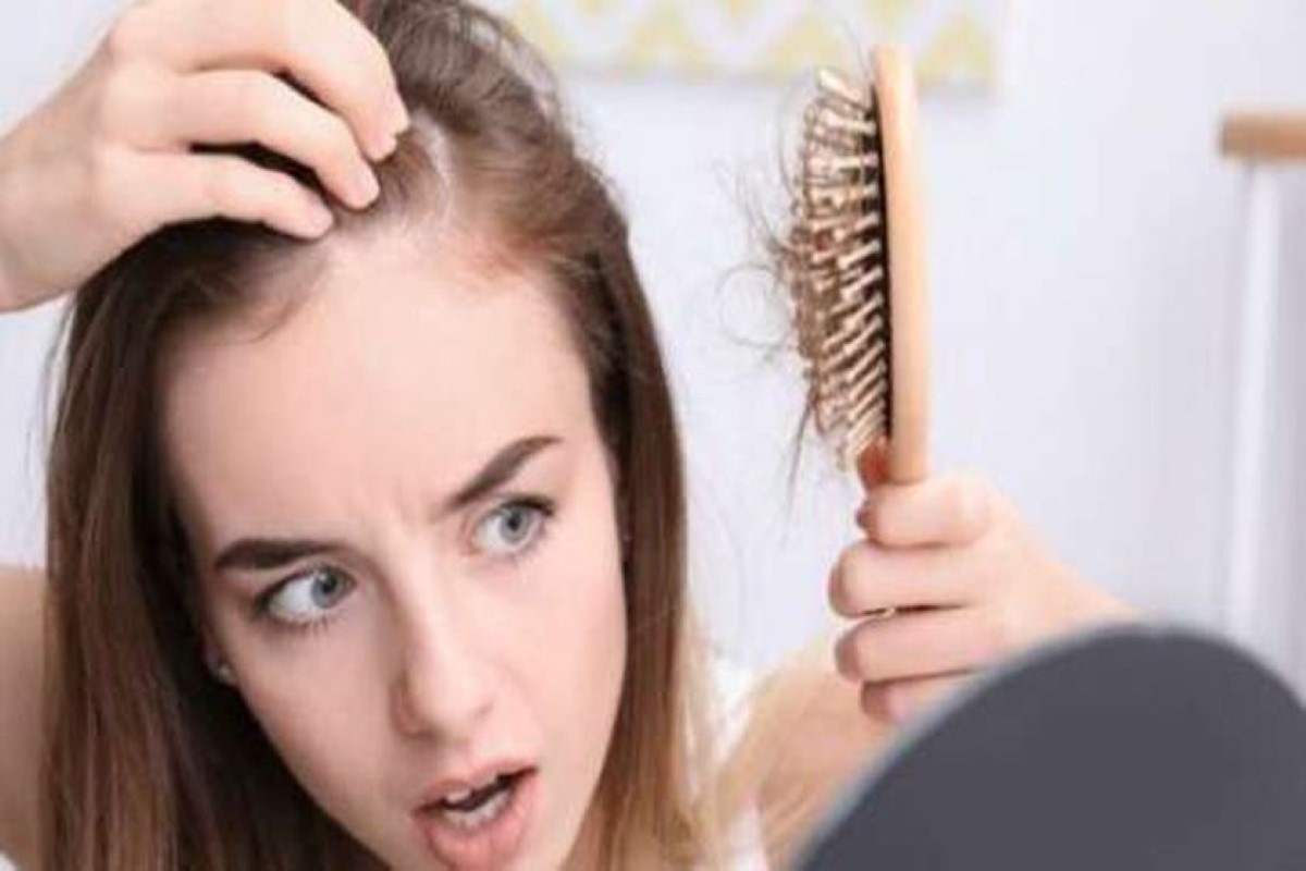 سقوط الشعر في الحلم 