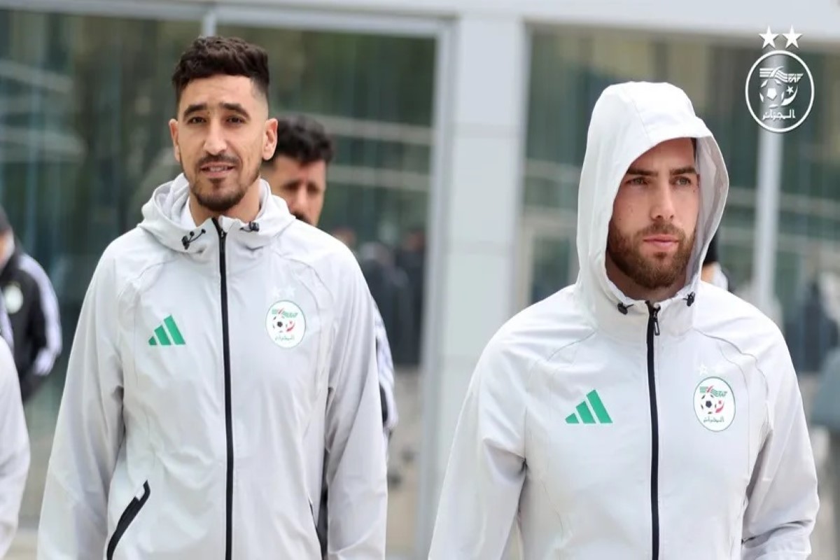 حارس منتخب الجزائر يعلن اعتزاله رسميًا 