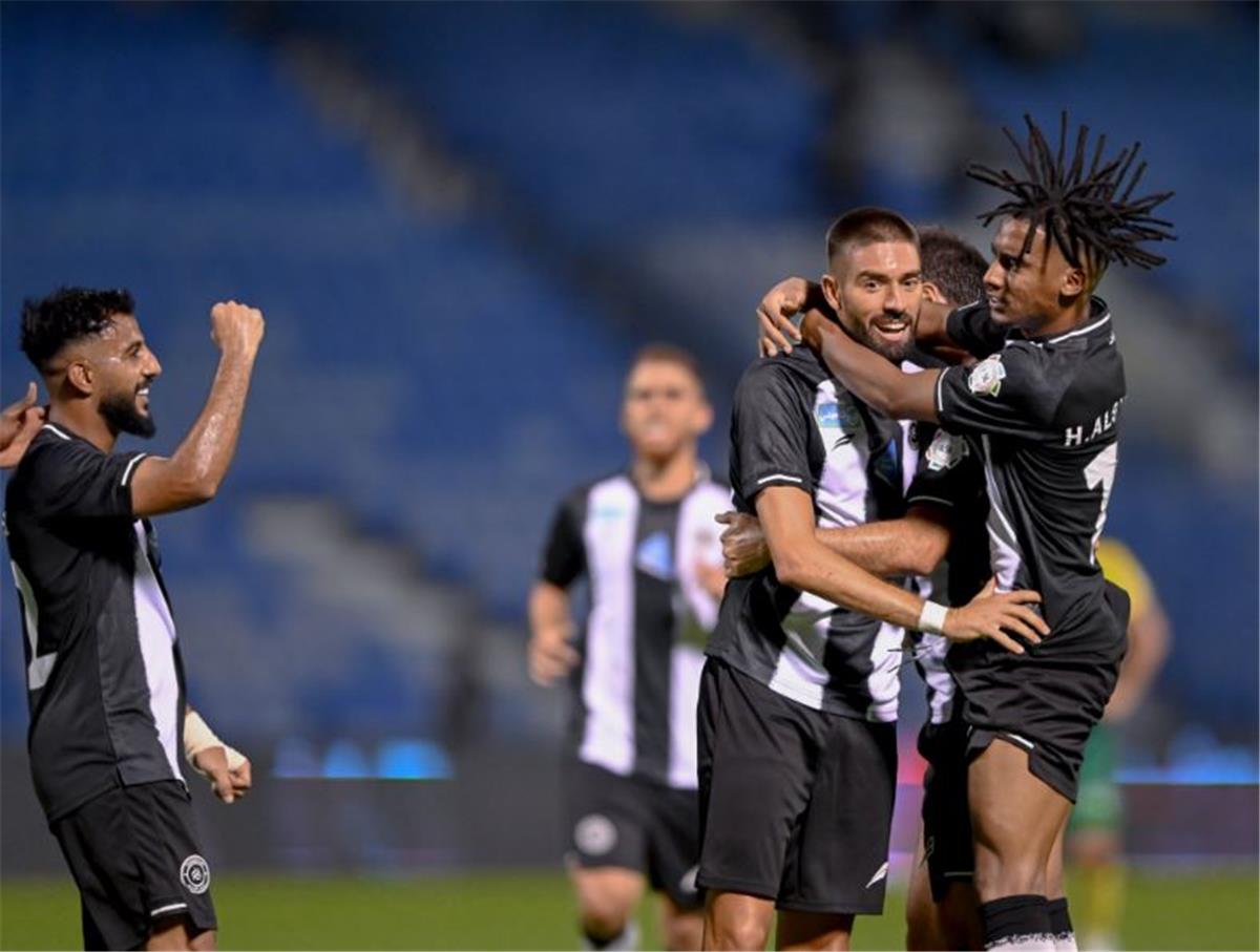 مباراة الشباب والخليج